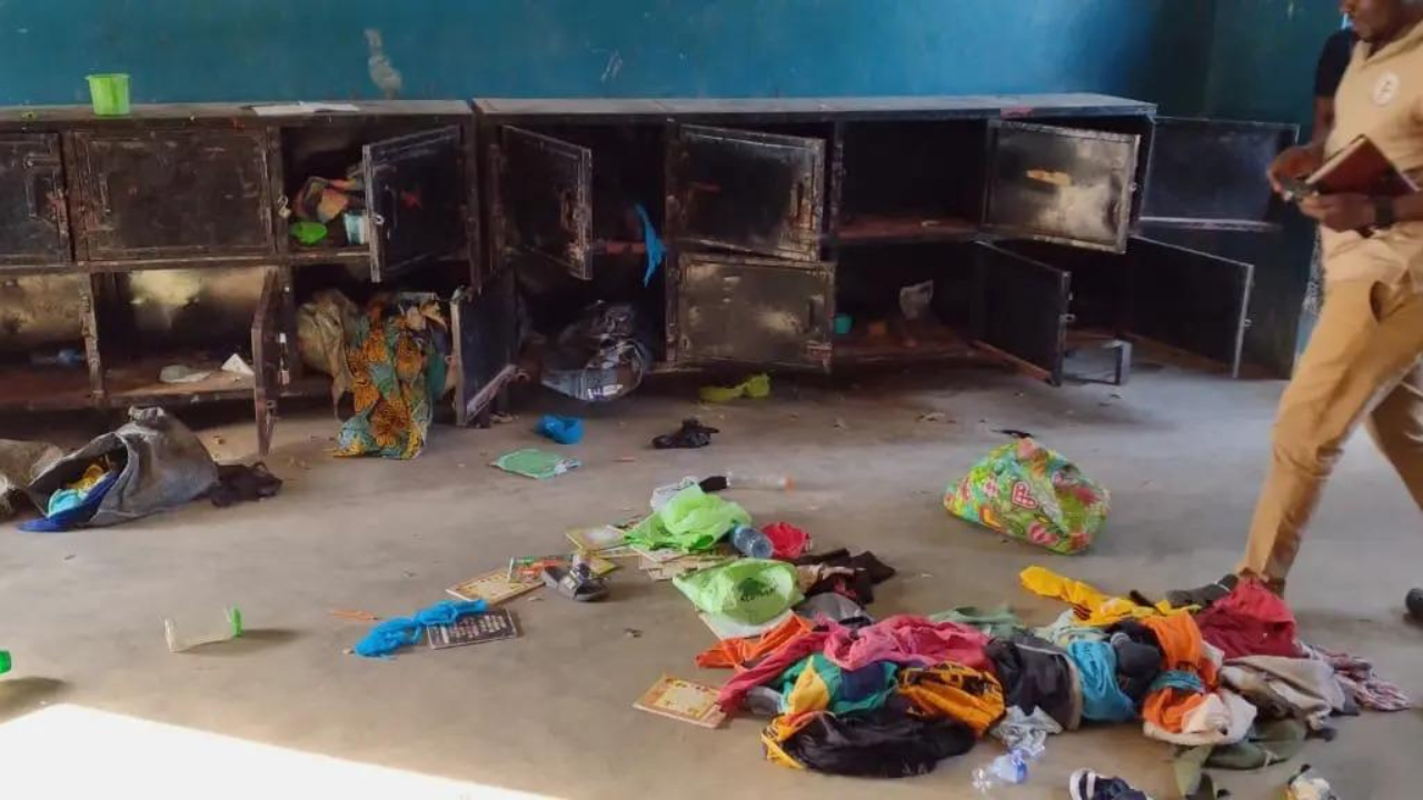 Nigeria shuts schools as 300+ kids abducted