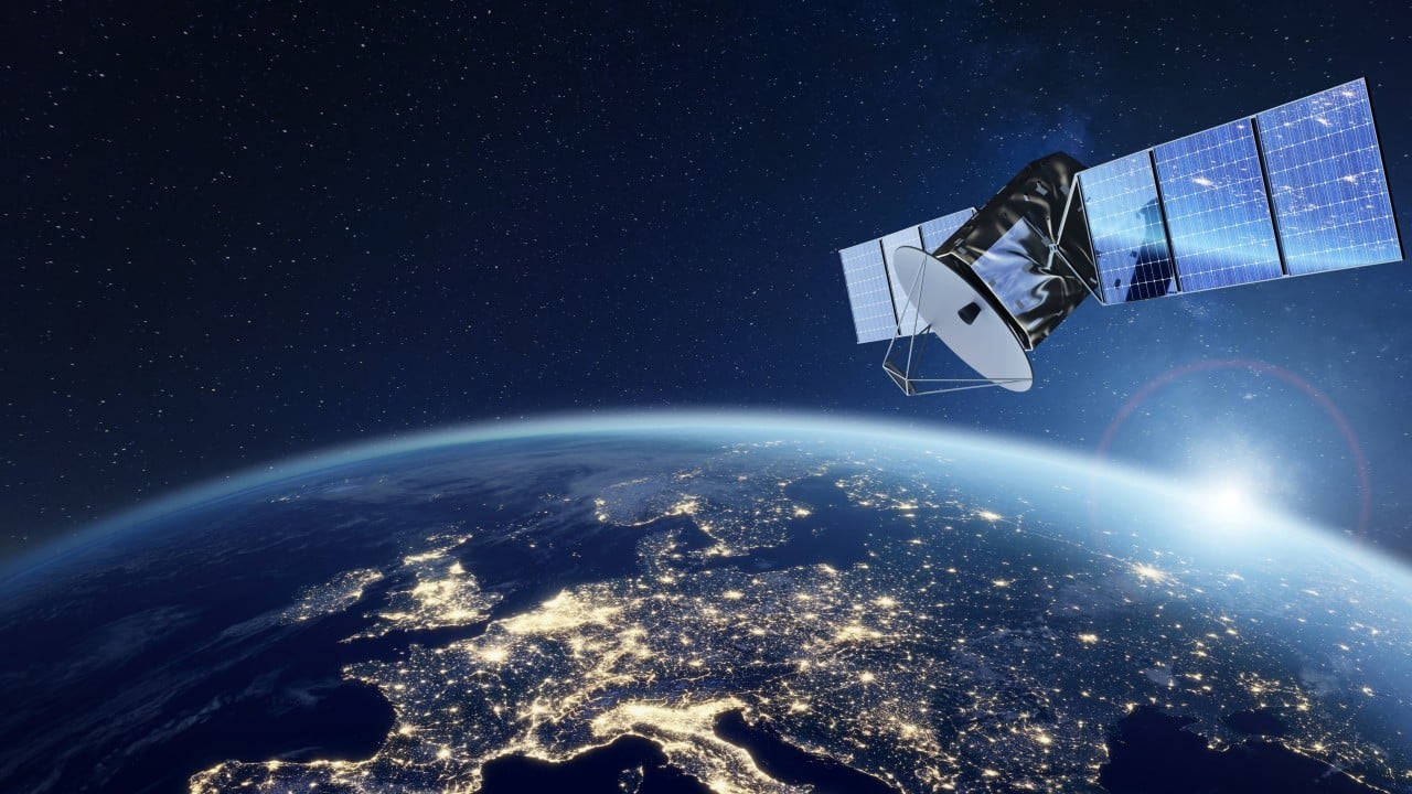 Chinese risk study finds space solar power stations could accidentally zap satellites